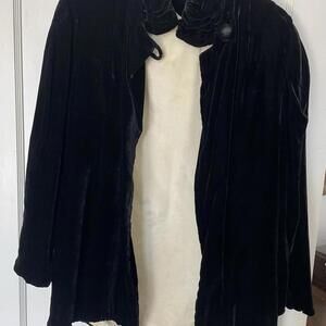 Vintage 1920’s Black Ruched Velvet Flapper Opera Coat Jacket